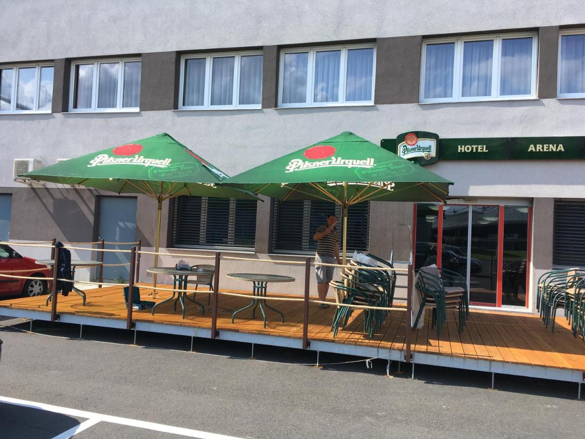 Hotel Arena Chomutov Ngoại thất bức ảnh