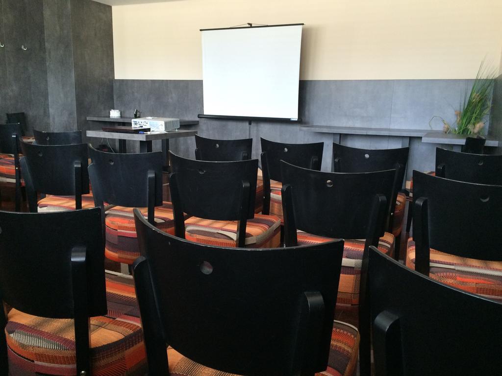 Hotel Arena Chomutov Ngoại thất bức ảnh