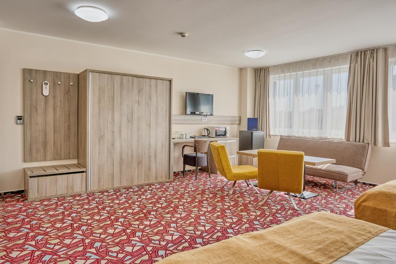 Hotel Arena Chomutov Ngoại thất bức ảnh